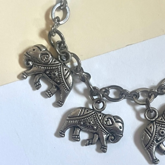 🆓 with purchase • elephant charm bracelet - Picture 11 of 15